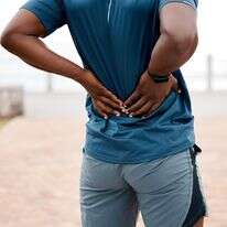 כאב גב | שאטרסטוק כאב גב | שאטרסטוק