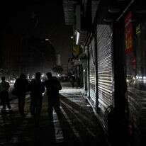 חשיכה ברחובות קהיר | AFP חשיכה ברחובות קהיר | AFP