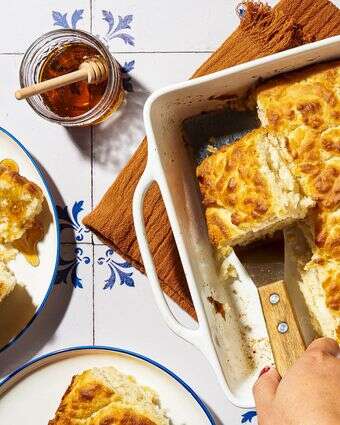 מאפה חמאה רך ומנחם | ריי לופז עבור הוושינגטון פוסט מאפה חמאה רך ומנחם | ריי לופז עבור הוושינגטון פוסט