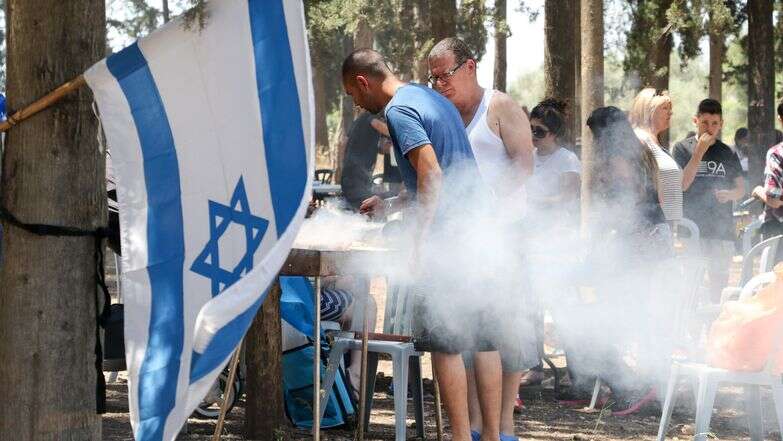 יום העצמאות ביער בן שמן | דני מרון יום העצמאות ביער בן שמן | דני מרון