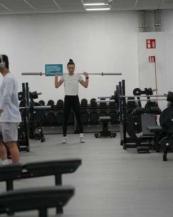 ספורטאים מתאמנים בחדר כושר | AP/אנטוניו קלאני ספורטאים מתאמנים בחדר כושר | AP/אנטוניו קלאני