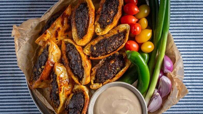 עראיס | גיא אשכנזי, Agency Karela עראיס | גיא אשכנזי, Agency Karela