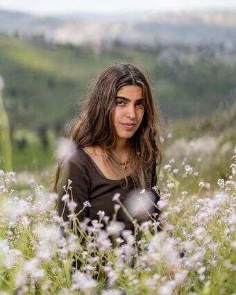 צומחת שוב דף הבית | נעמה שטרן צומחת שוב דף הבית | נעמה שטרן