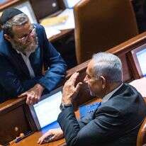 רה"מ נתניהו ויו"ר דגל התורה גפני | אוליבייה פיטוסי, פלאש 90 רה"מ נתניהו ויו"ר דגל התורה גפני | אוליבייה פיטוסי, פלאש 90