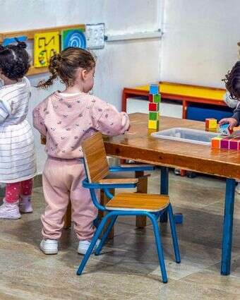 ילדים משחקים בגן במושב ישרש | יוסי אלוני/פלאש90 ילדים משחקים בגן במושב ישרש | יוסי אלוני/פלאש90