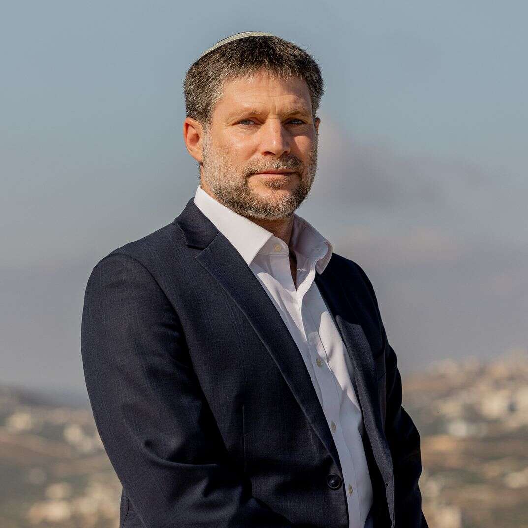 רצועת הביטחון- דף הבית | מאיה משל רצועת הביטחון- דף הבית | מאיה משל