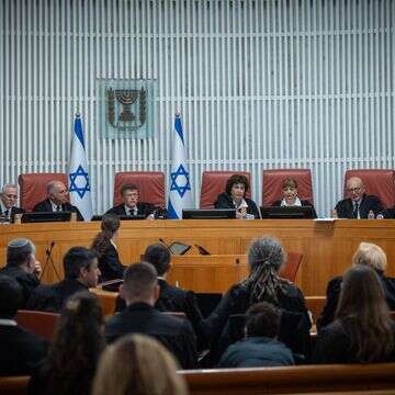 שופטי העליון בהרכב מלא בדיון | יונתן זינדל, פלאש 90 שופטי העליון בהרכב מלא בדיון | יונתן זינדל, פלאש 90