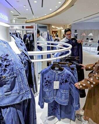 Japan Denim, חנות המתמחה במוצרי דנים יפני ברובע צ'ואו שבטוקיו | The Japan News Japan Denim, חנות המתמחה במוצרי דנים יפני ברובע צ'ואו שבטוקיו | The Japan News