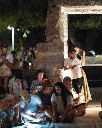 קריאת מגילת איכה בבית הכנסת העתיק בקצרין, תשעה באב תשפ"ה | מיכאל גלעדי, פלאש 90 קריאת מגילת איכה בבית הכנסת העתיק בקצרין, תשעה באב תשפ"ה | מיכאל גלעדי, פלאש 90