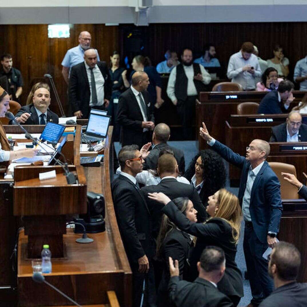 ההצבעה במליאת הכנסת על מעצרי העריקים | חיים גולדברג, פלאש 90 ההצבעה במליאת הכנסת על מעצרי העריקים | חיים גולדברג, פלאש 90