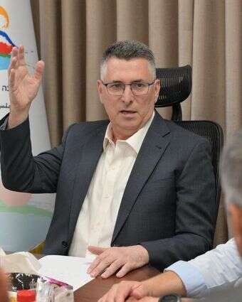 שר החוץ גדעון סער בפגישה עם ראשי הרשויות ברמת הגולן | שלומי אמסלם, לע"מ שר החוץ גדעון סער בפגישה עם ראשי הרשויות ברמת הגולן | שלומי אמסלם, לע"מ