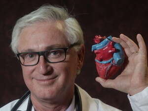 פרופ' אברהם שוטן, מומחה במחלות לבביות בנשים פרופ' אברהם שוטן, מומחה במחלות לבביות בנשים