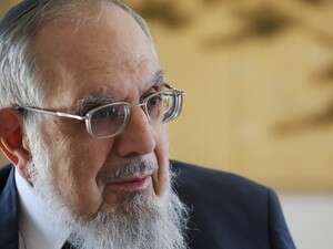 הרב רבינוביץ'. ראש בתי הדין העצמאיים לגיור הרב רבינוביץ'. ראש בתי הדין העצמאיים לגיור