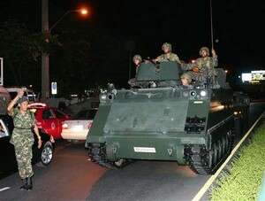 נגמ''שים ברחובות בנגקוק. נגמ''שים ברחובות בנגקוק.