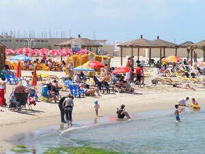 חוף מציצים בתל אביב חוף מציצים בתל אביב
