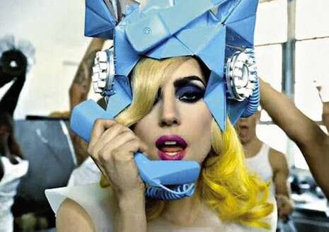 מתוך ''טלפון'' מתוך ''טלפון''