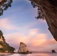  :      (Cathedral Cove)    :  '