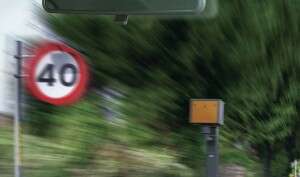 newspress_speed_camera+speed_sign