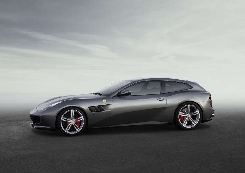 Ferrari_GTC4Lusso_003