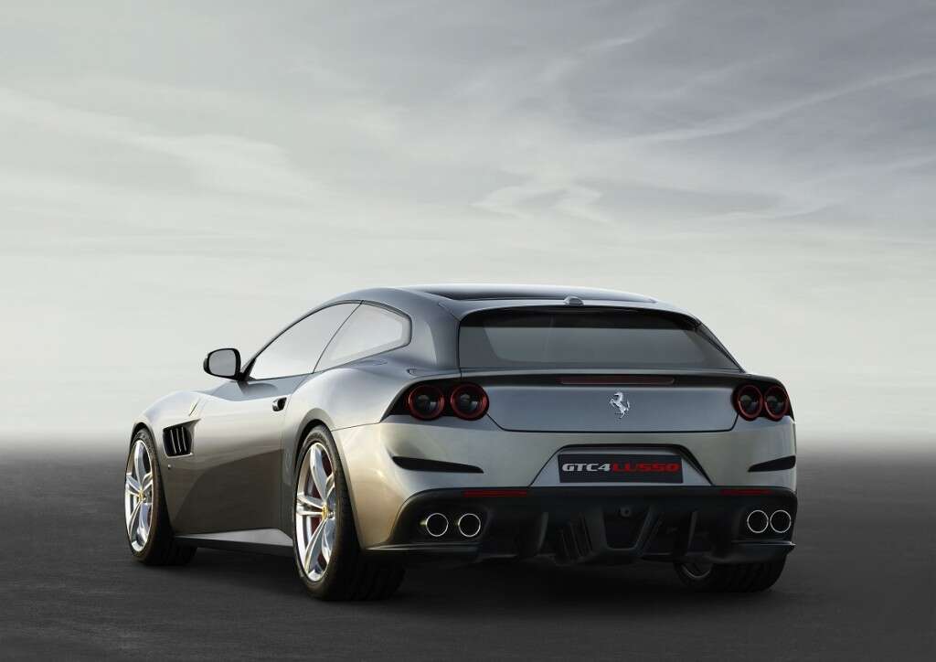 Ferrari_GTC4Lusso_007