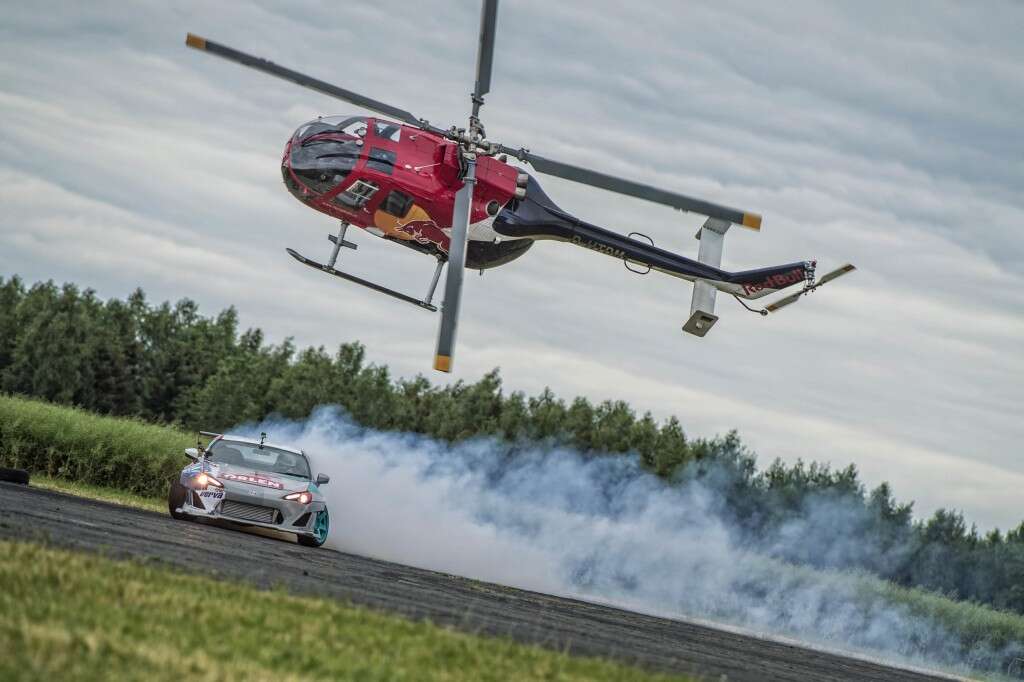 red-bull-heli-drift-2015-poland-27-1