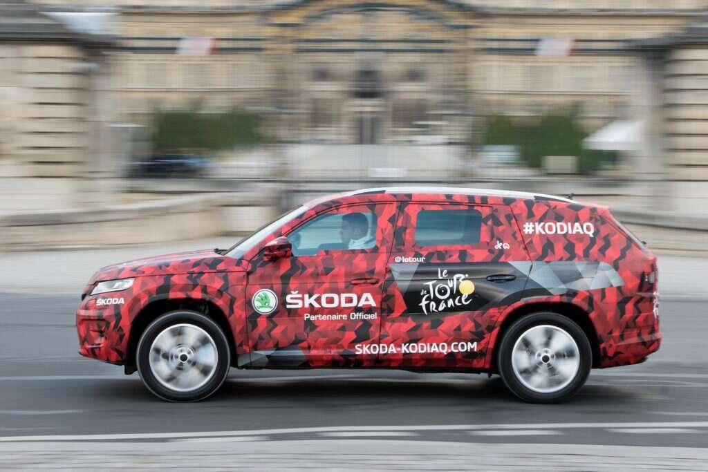 2017-skoda-kodiaq-tour-de-france-paris-13