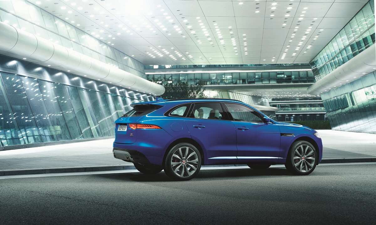 Jaguar F-PACE_05