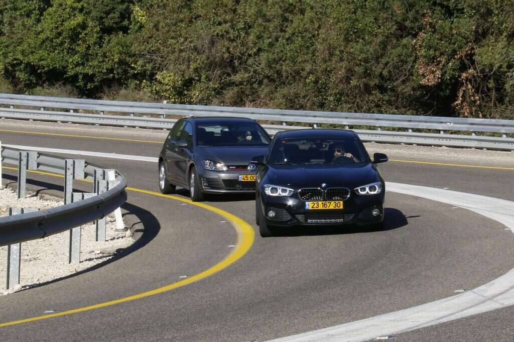 SMALL_bmw 125 vs golf gti _0023