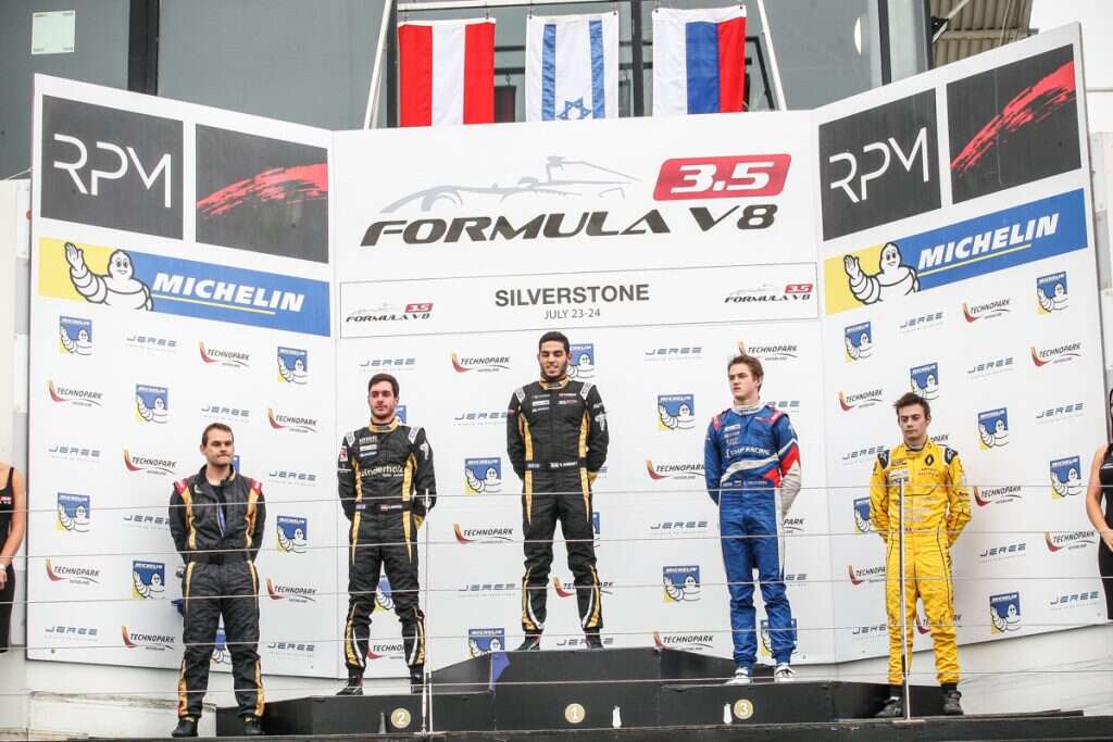 Podium2%2c Silverstone-45