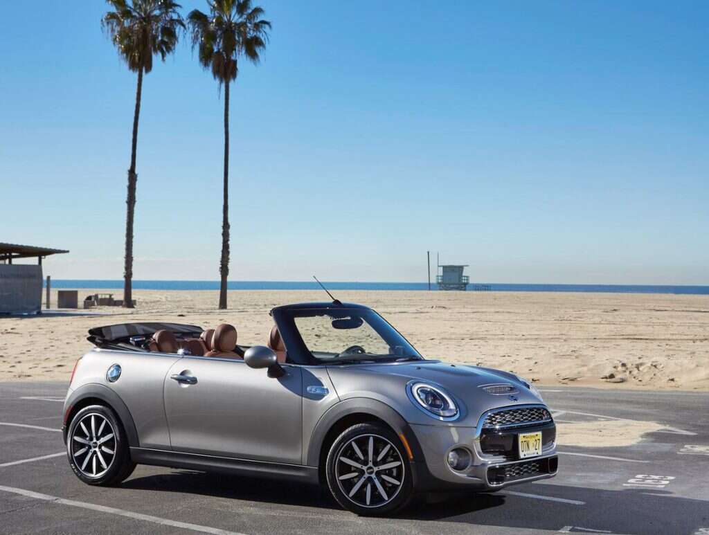 Mini-Cooper_S_Convertible-2016-1280-03