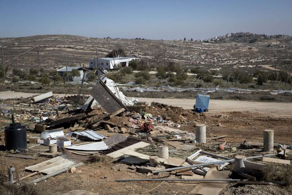 שופטת עליון פסלה עצמה מלדון בעתירה נגד פיצויים לעמונה מקור ראשון