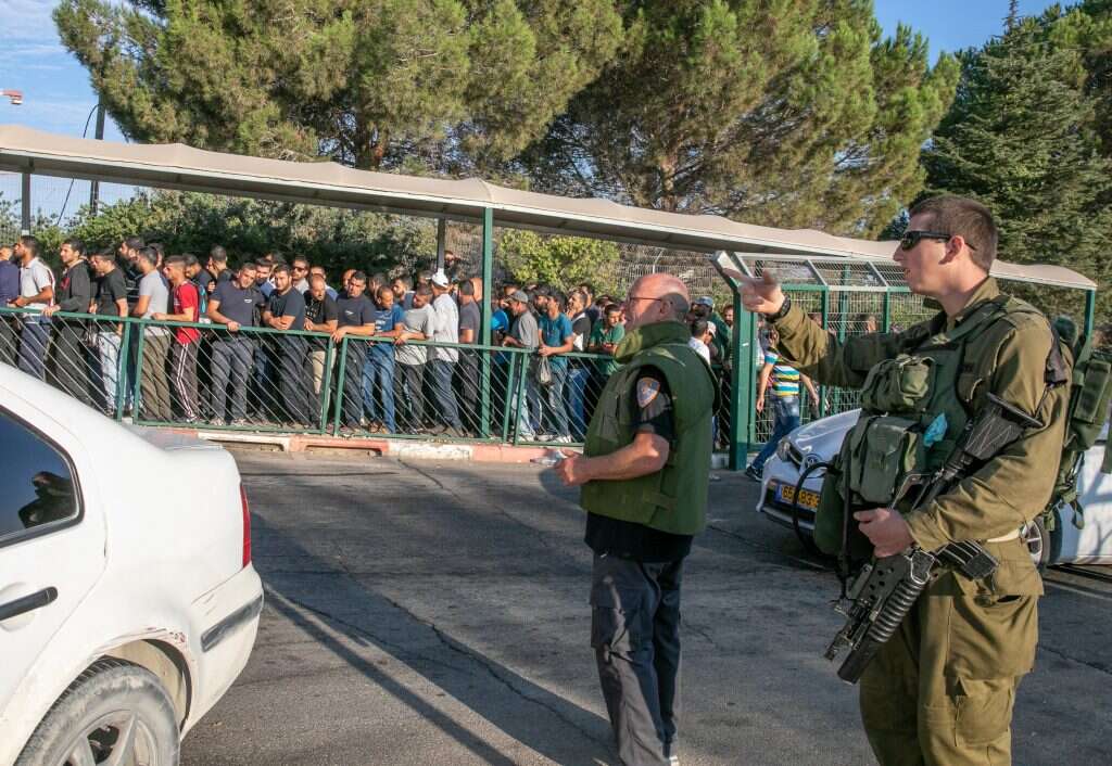 המפעלים בברקן הם אנטיתזה לטרור של הרש פ מקור ראשון